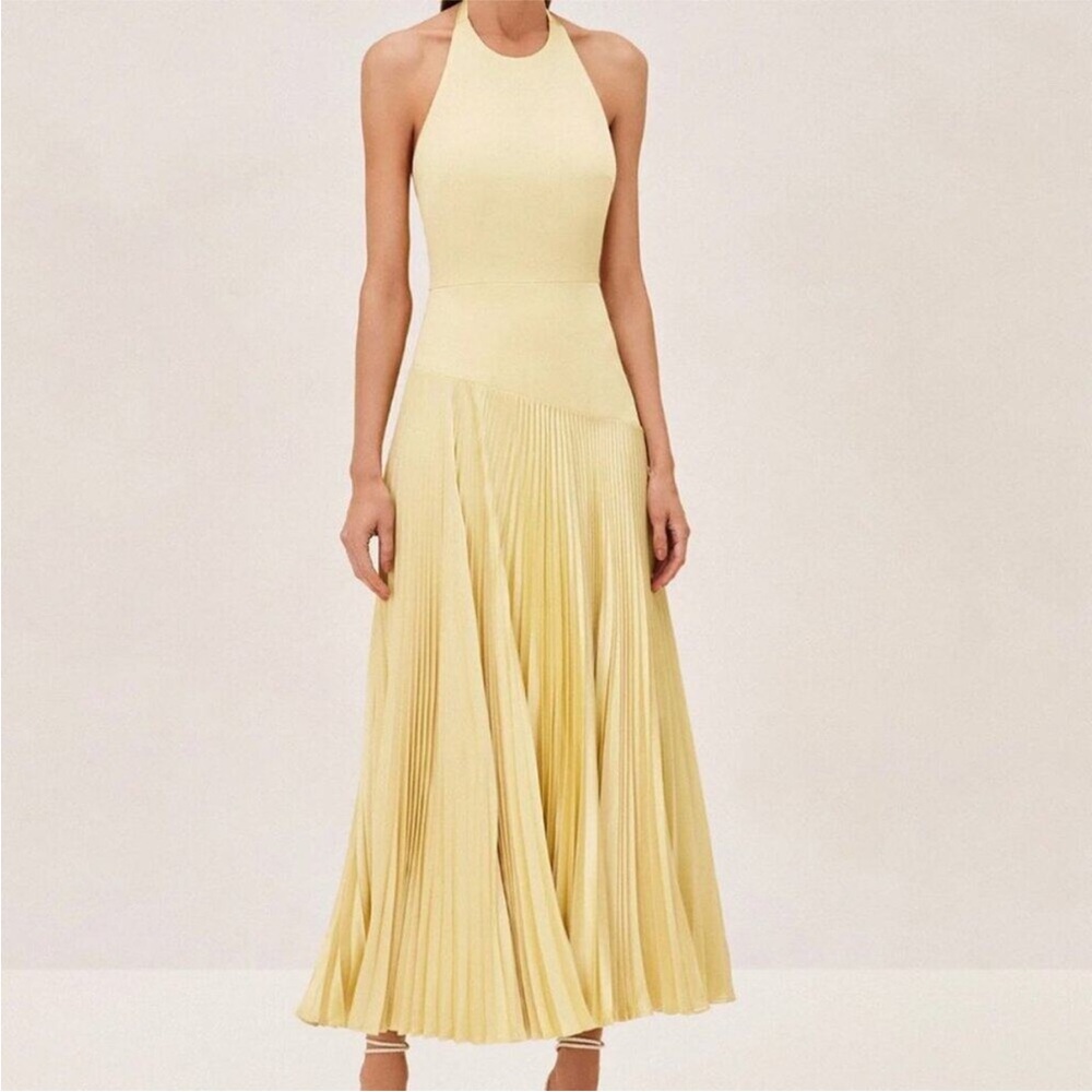 Alexis Saab Yellow Gown